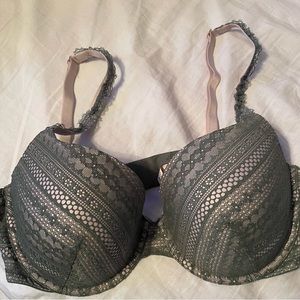 NEW Victorias Secret Lace Lined Demi Bra 36DD